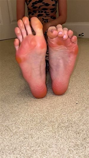 Webcam feet thumbnail