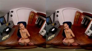 Latina vr  thumbnail