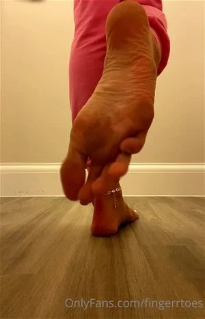best of long toes thumbnail