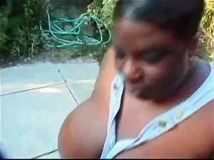 BBW pussy smashing  thumbnail