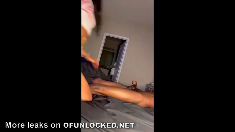 ebony girl gives sloppy head to BBC and flashes camera ebony girl gives sloppy head to BBC and flashes camera