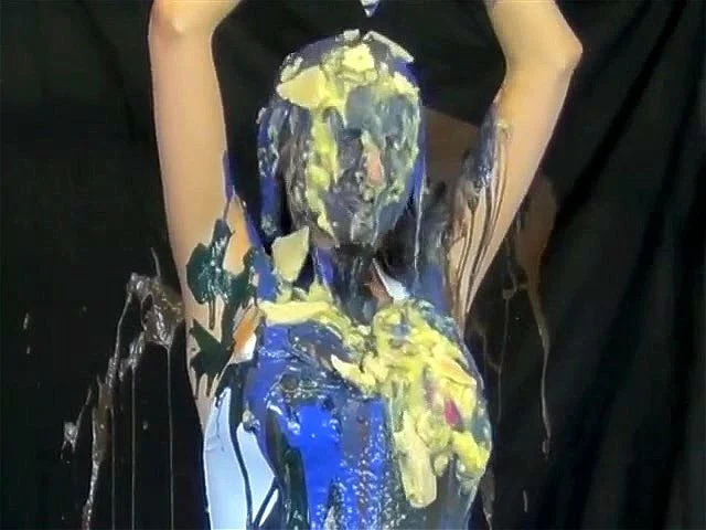 Hot Girl Must Be Slimed