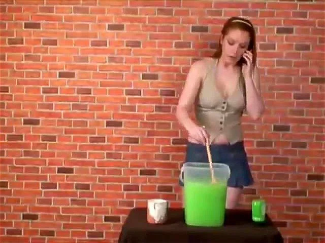 Hot Girl Must Be Slimed