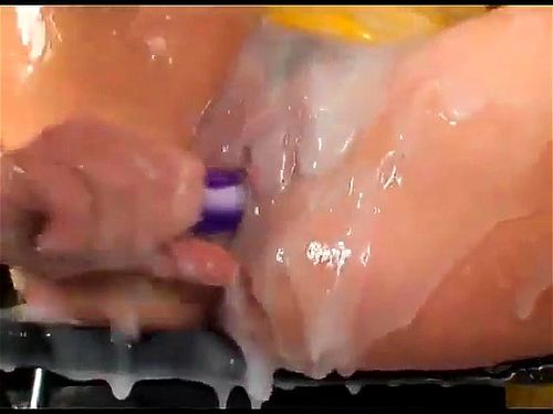 Hot Girl Must Be Slimed エロ動画 - SpankBang
