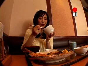 Japanese Super MILF Busty Vintage thumbnail