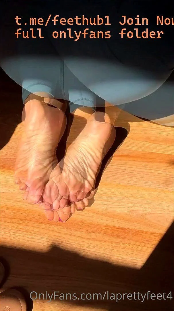 mature pink toed milf laprettyfeet4