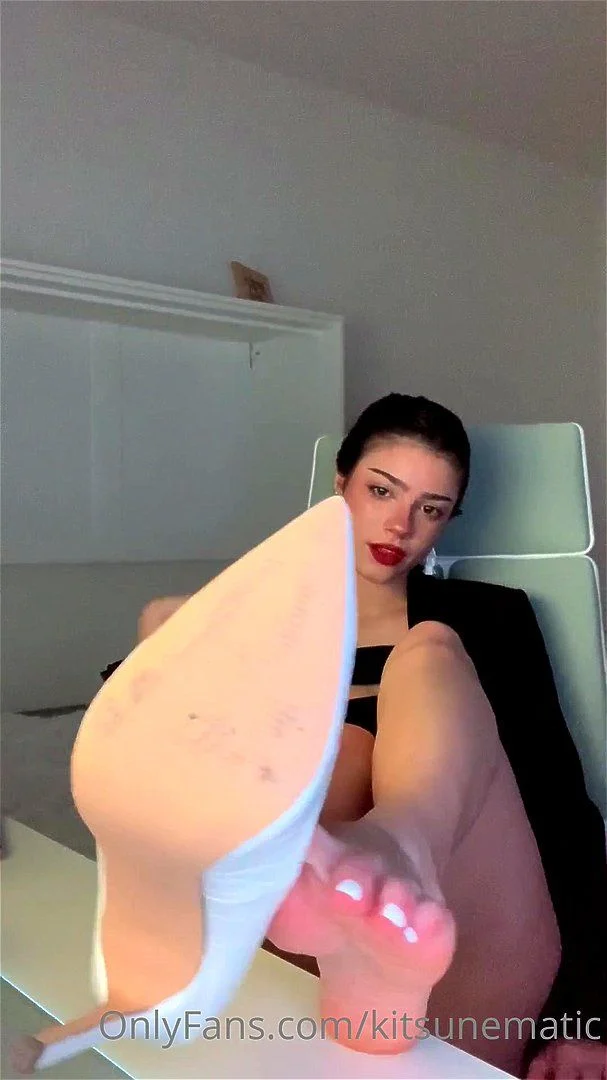 White Heel Dangling, Gorgeous girl and feet White Heel Dangling, Gorgeous girl and feet