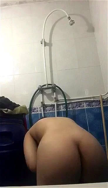Paris Showers, ass licking, nikki sexx, shower