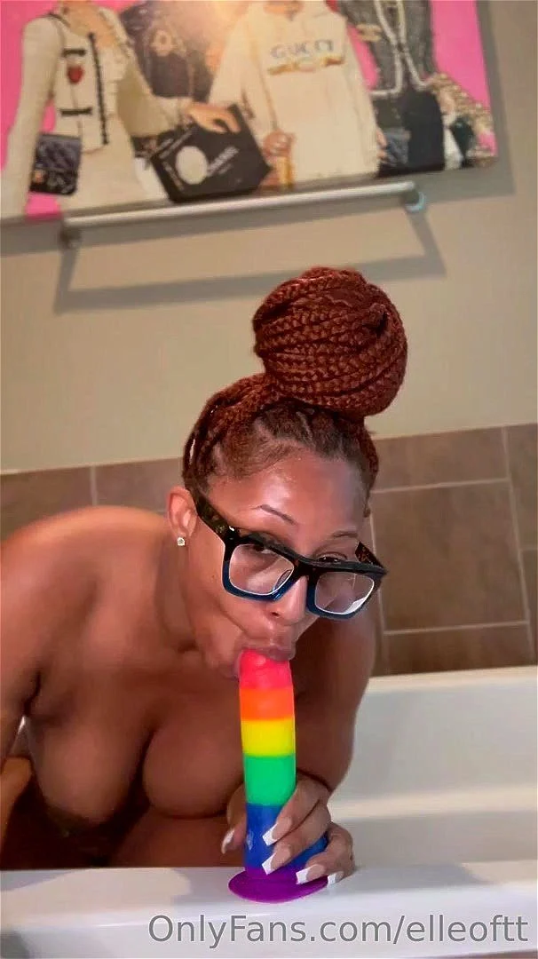 elle elle