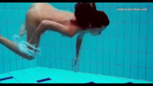 underwatershow, hot ass, perfect teen, public