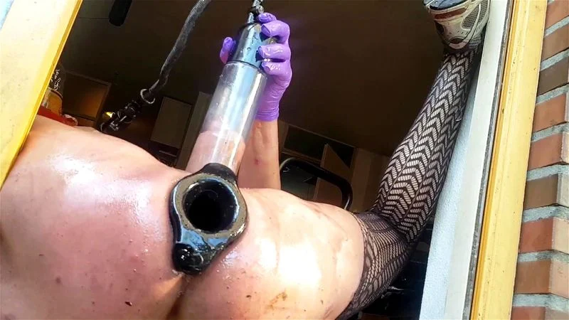 SPECULUM D - DIRTYGARDENBOY ANALFISTING