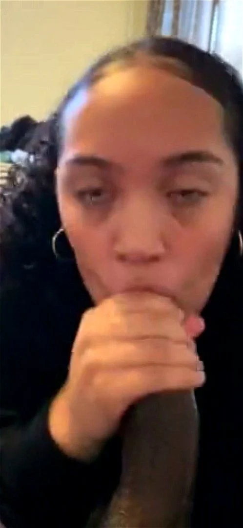 Big booty Latina gives sloppy head bbc Big booty Latina gives sloppy head bbc