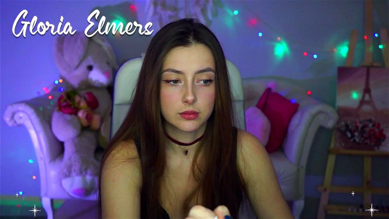 Russian cutie GloriaElmers webcam chat