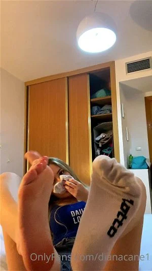 Feet thumbnail