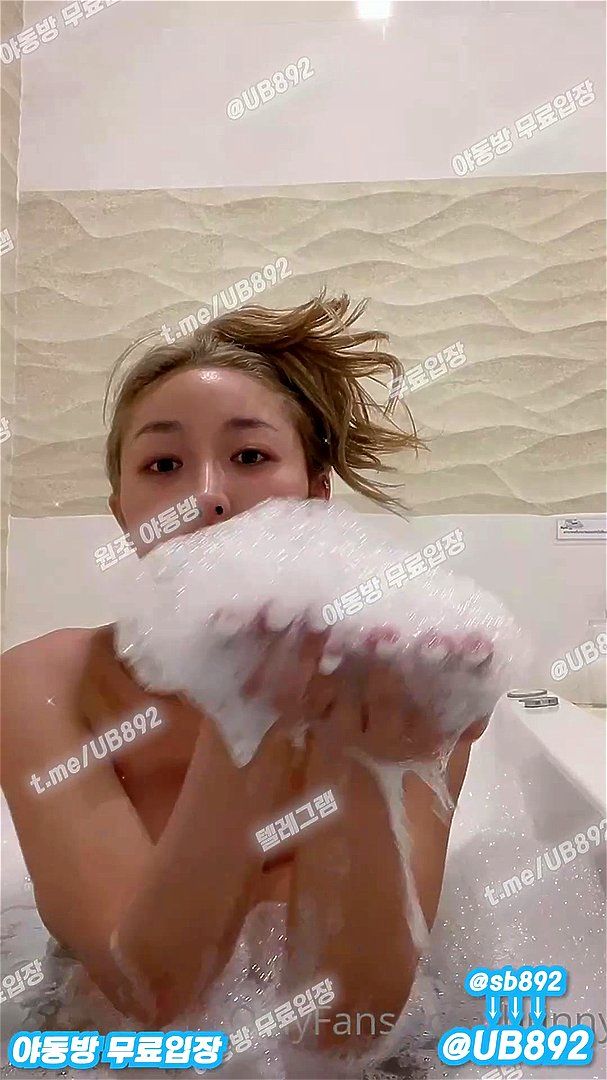 2156 욕조에서 끼부리는 육덕 거유녀