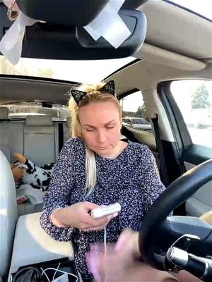 Bondgirl thumbnail