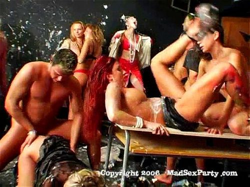 MSP Wam Parte 4: Disfruta de escenas eróticas inolvidables con adultos que consienten en experiencias íntimas. Descubre más emoción y placer en este video cautivador. Video Porno - SpankBang