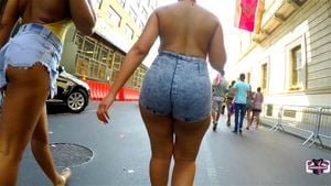 Watch from 0:01:23