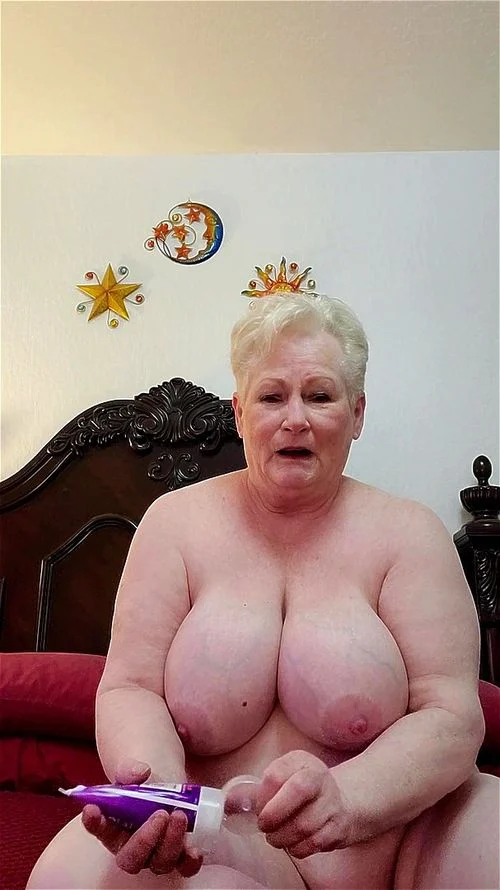 older woman, big tits, mature, amateur