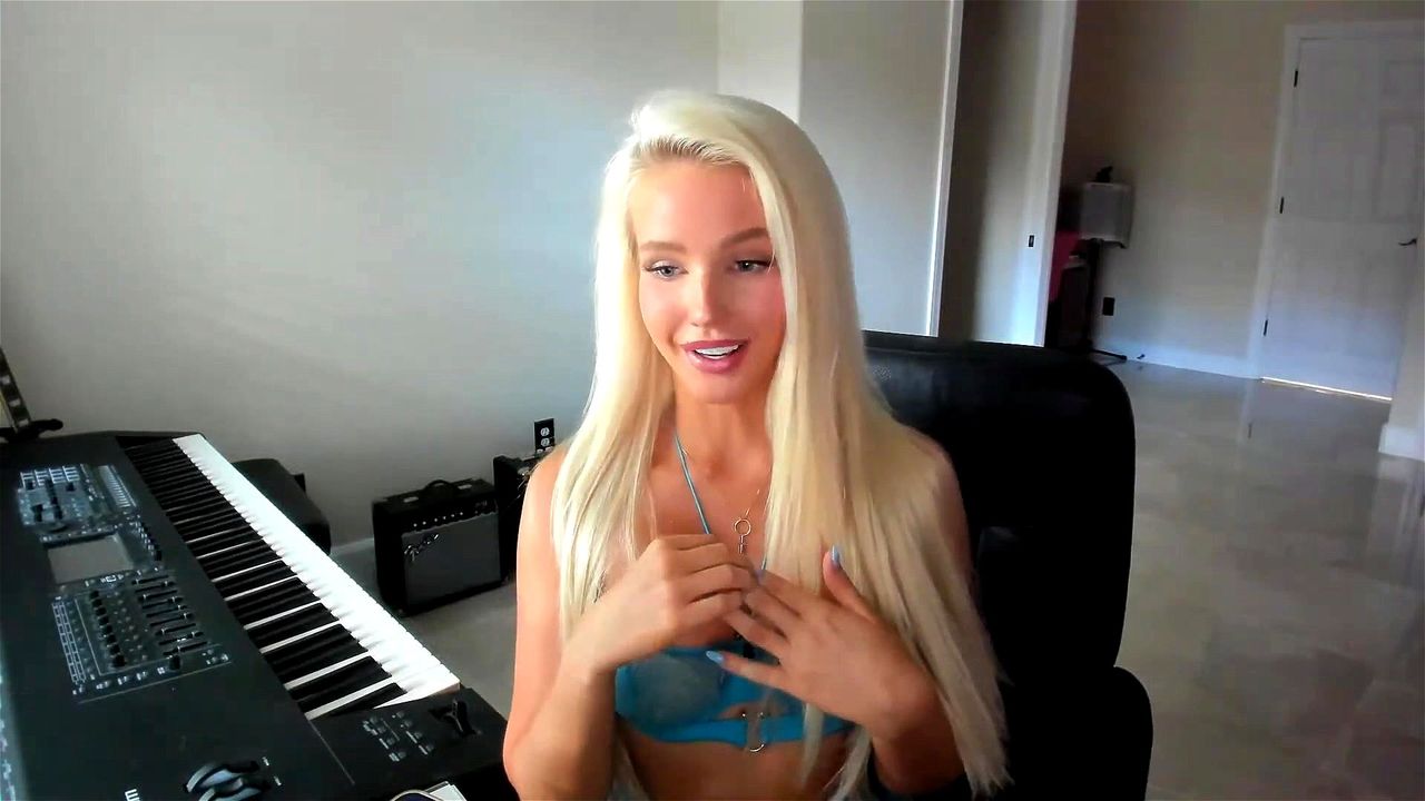 Vicky Stark Lingerie Try On Porn Videos: Free Vicky Stark Lingerie Try On  Sex Videos - SpankBang