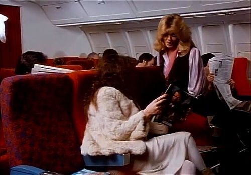 Parodia Sexys vacaciones en el aire Video Porno - SpankBang