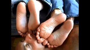 Monique footjob thumbnail