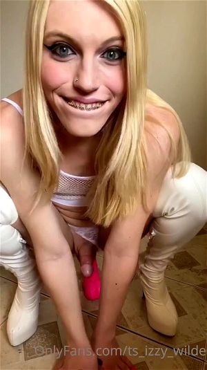 Shemale Blonde Dildo - Watch Crazy blonde shemale riding dildo - Blonde, Tranny, Ladyboy Porn -  SpankBang