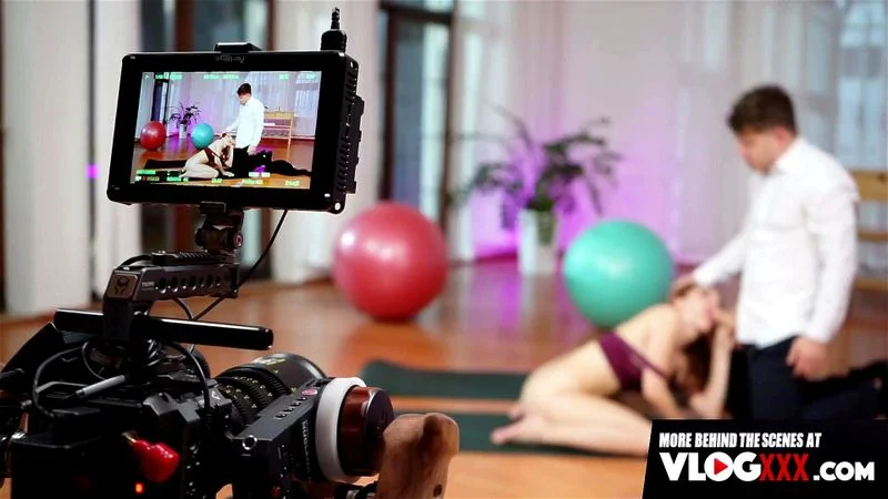 Yoga Date With Mina Von D BTS