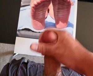 Louise wrinkled soles cum tribute