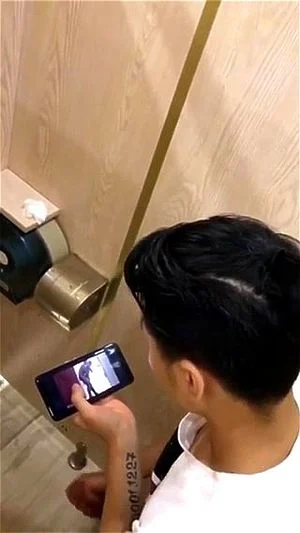 Watch from 0:00:32