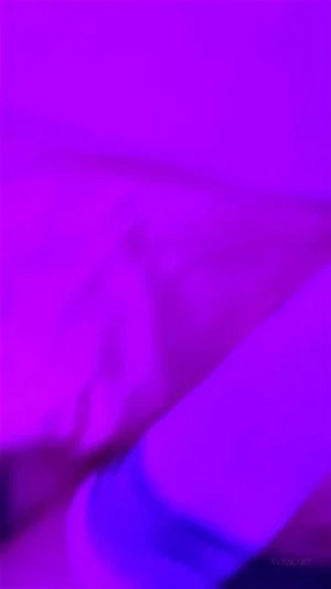 Watch from 0:05:04