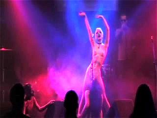 Pussy On Stage - Watch singer pussylicked on stage - Singer, Concert, Pussylicked Porn -  SpankBang
