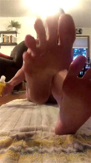 Feet thumbnail