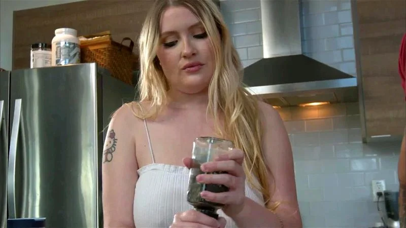 Married chef cant resist the big natural tits Married chef cant resist the big natural tits