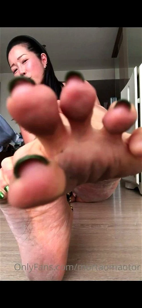 asian, wrinkled soles, dirty soles, pov