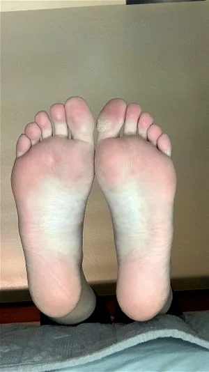 Feet thumbnail