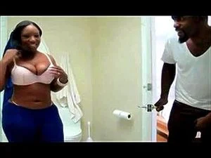 Curvy ebony amateur twerks before dropping to her knees for a deep blowjob