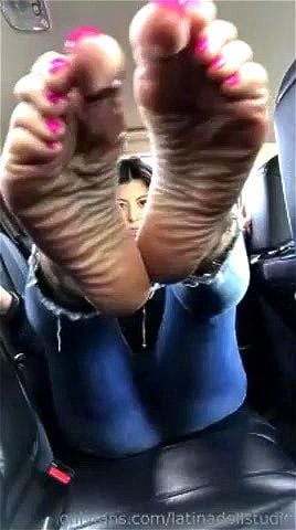 Feet Feet
