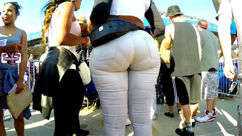 Plump ass