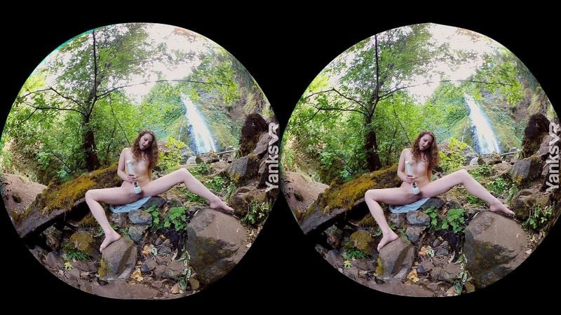 Erotic Yanks Beauty Endza Loves Her Pussy In VR