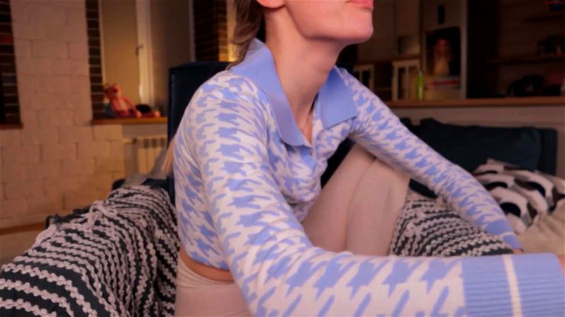alicedotg camel toe alicedotg camel toe