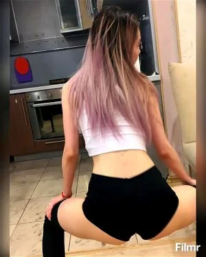 TWERK  thumbnail