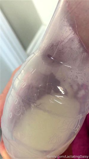 milk in container/good milk sprays thumbnail