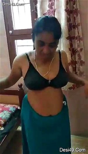 Watch Mallu Bhabhi Shows Nude Body and Boobs Sucking By Hubby Part 1 - Mallu,  Tamil, Mallu Aunty Porn - SpankBang