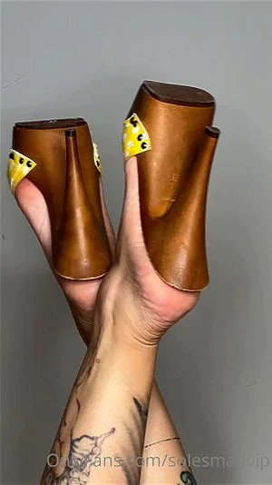 Watch from 0:00:20