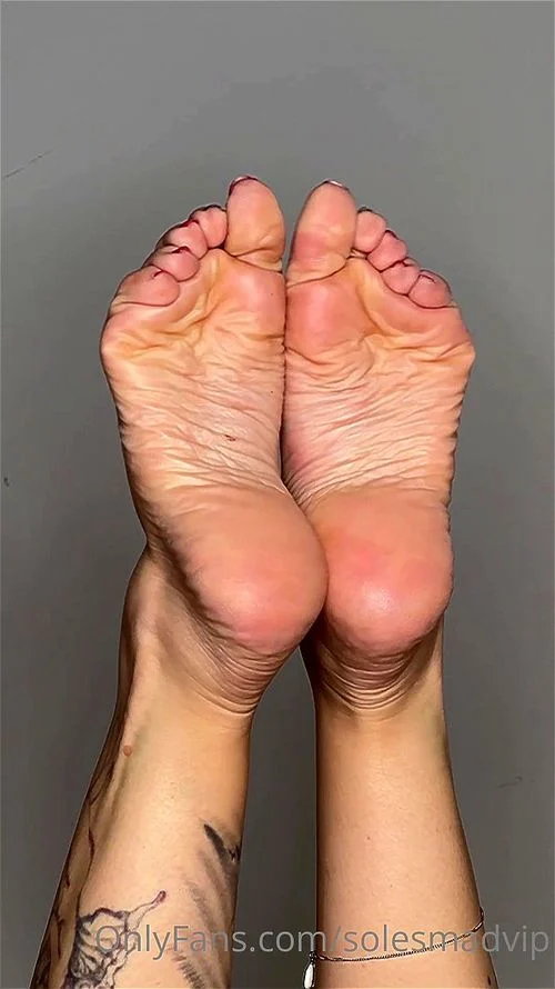 Feet1 thumbnail