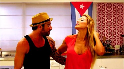 Nino ,  Il cucinero dell'amore: Striptease, Public & Tv Show Porn - SpankBang->