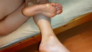 Feet thumbnail