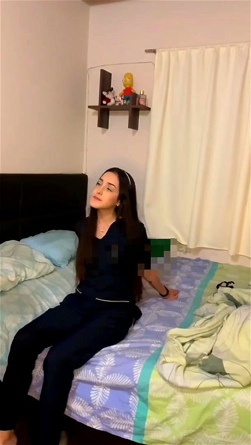 ラテン系女性がセックスを求めている エロ動画 - SpankBang