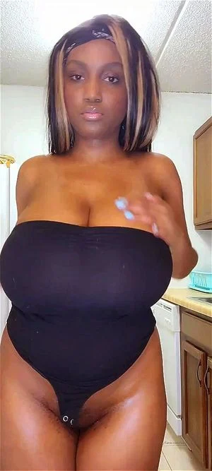 Ebony Big Tits thumbnail